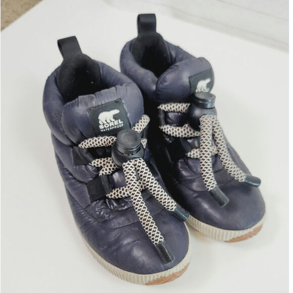 Sorel Out N About Puffy Lace Snow Boots in Navy Blue, sz 8.5 - Picture 1 of 15